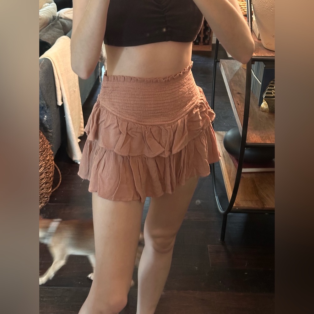 Ruffled Shorts - Picture 3 of 4